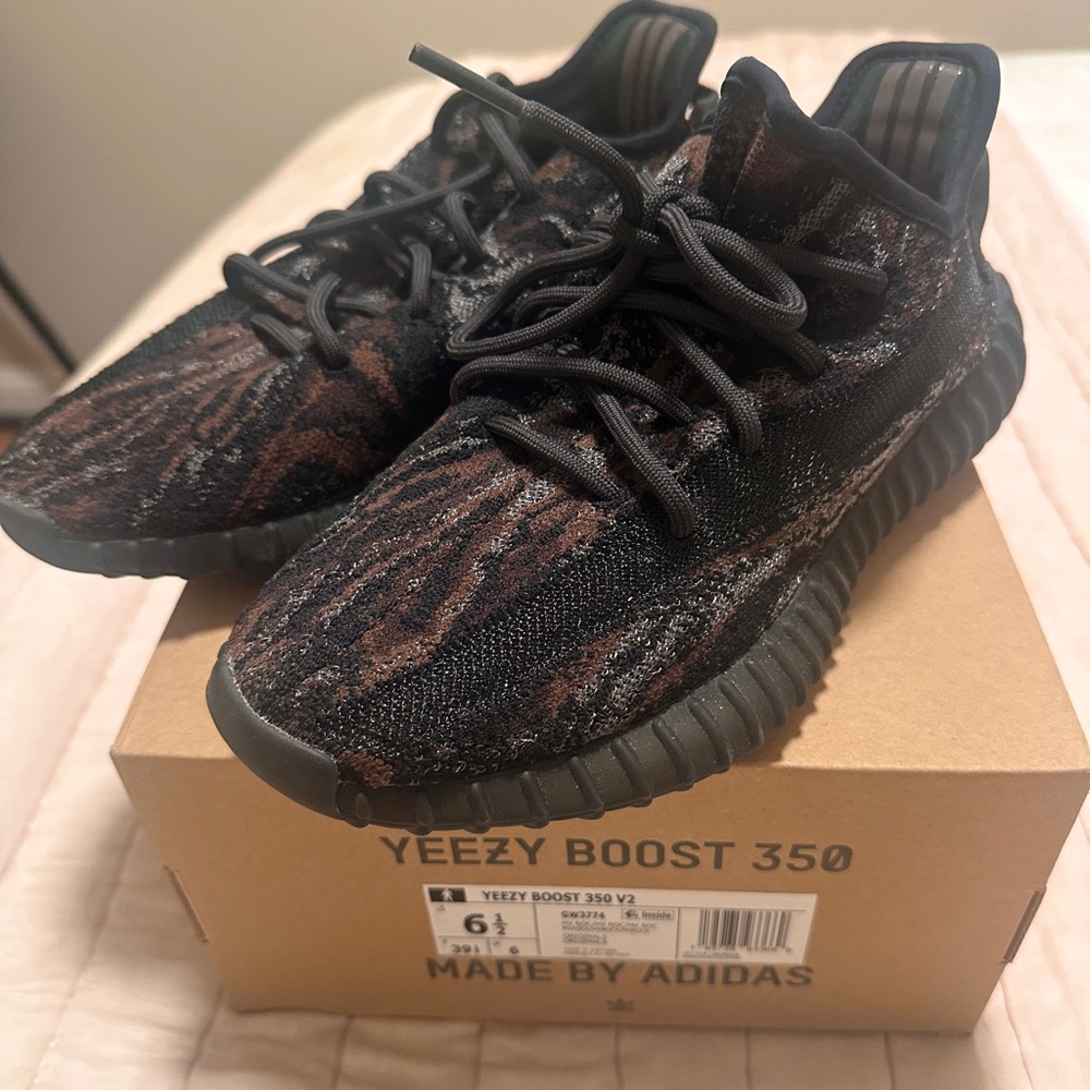 Yeezy Boost 350 MX Rock 6.5 M, 8 W, almost new with original box